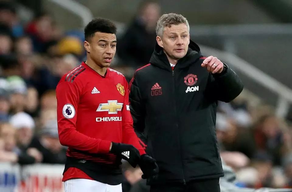 继电器自动生产线